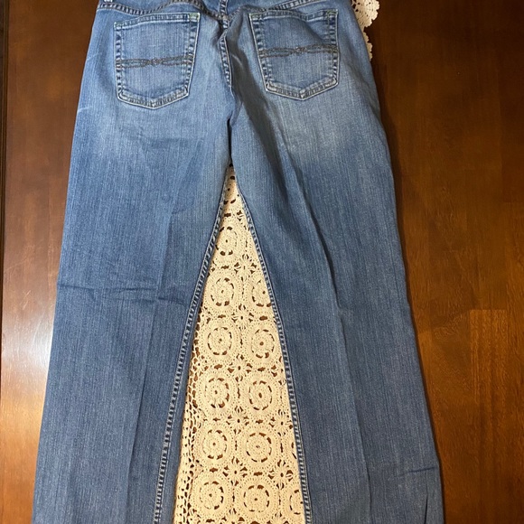 Lucky Jeans with the embroidery logo on side - Picture 7 of 8